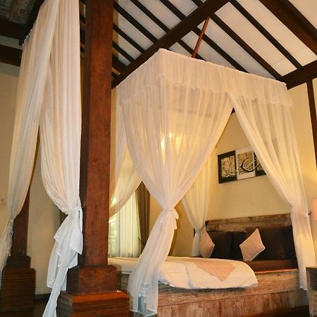 Joglo Villa Bali Penatih Exterior foto